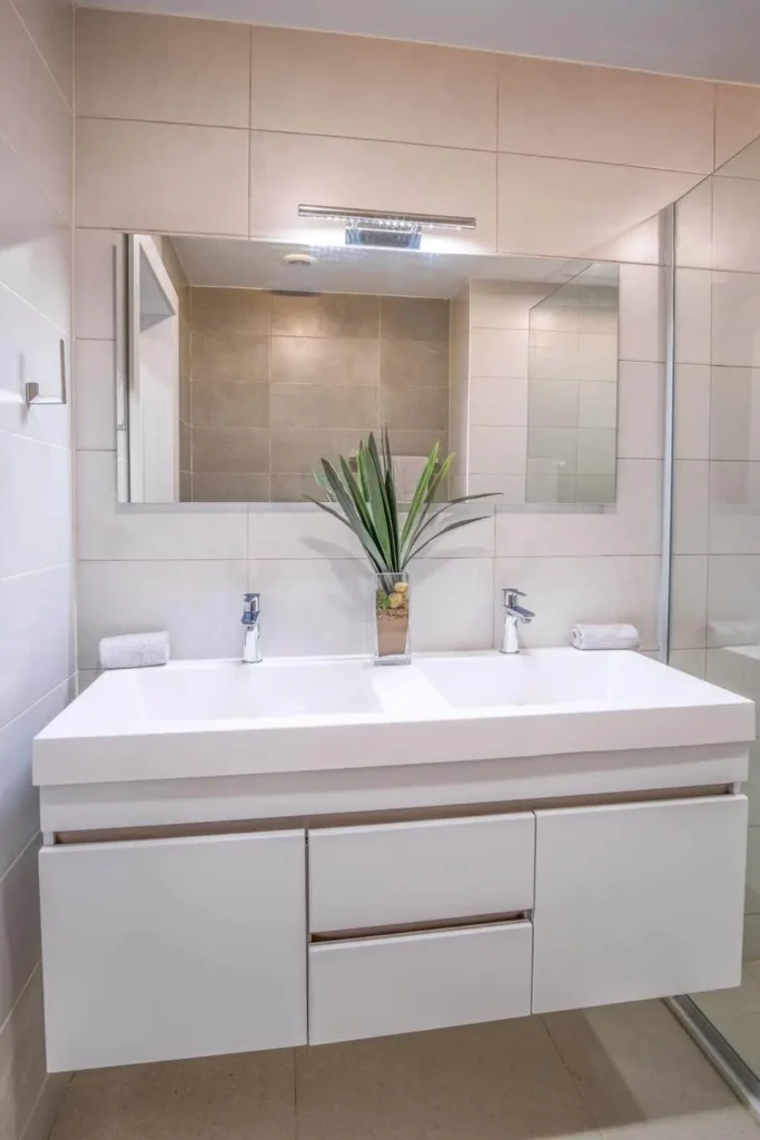 Mueble lavamanos blanco de baño Mueble lavamanos blanco de baño