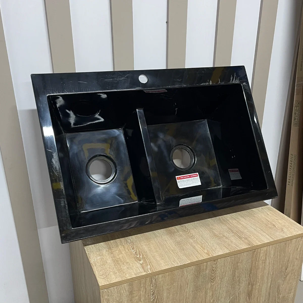 LAVAPLATOS-KOA-84X56-NEGRO-BRILLANTE_3 Lavaplatos de sobreponer negro brillante