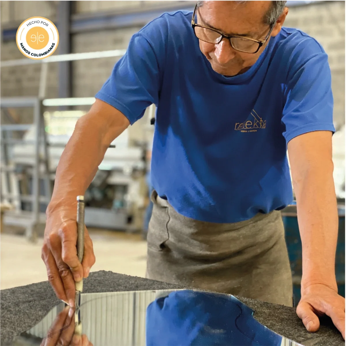 Espejo-Napoli-45x60-Frontal-Amb-WEB-2025_5 Espejo-Napoli-45x60-Frontal-Amb-WEB-2025_5